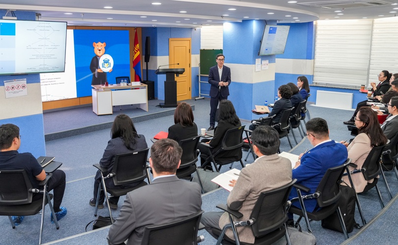 Анхан шатны шүүхийн шинэ шүүгчдийг мэргэшүүлэх сургалт эхэллээ